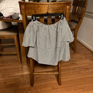 Buddy Basics Black and White Striped off the shoulder too, sz L